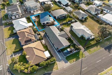 Photo of property in 229b Ocean Road, Whangamata, 3620