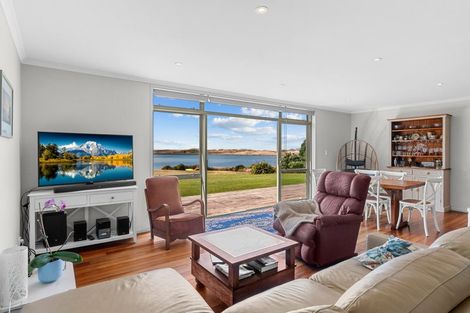 Photo of property in 585 Cove Road, Waipu, 0582