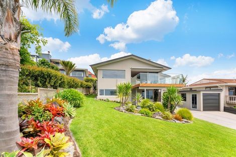 Photo of property in 6 Paisley Street, Mellons Bay, Auckland, 2014