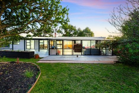 Photo of property in 87 Spur Road, Stillwater, Silverdale, 0993