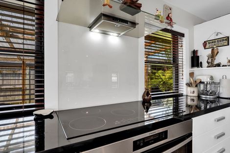 Photo of property in 27 Balrickard Way, Milson, Palmerston North, 4414