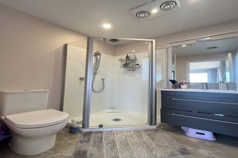 Photo of property in 13 Opaoa Way, Aotea, Porirua, 5024