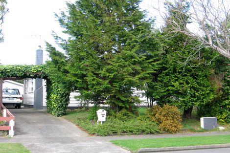 Photo of property in 11 Busby Place, Awapuni, Palmerston North, 4412