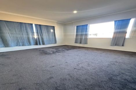 Photo of property in 8 Martin Road, Manurewa, Auckland, 2102