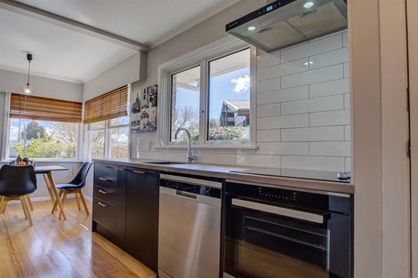 Photo of property in 17 Macmurdo Avenue, Glenview, Hamilton, 3206