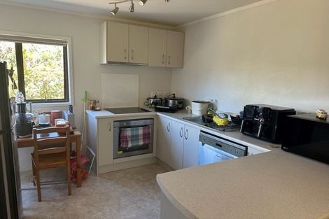 Photo of property in 3/8 Shakespeare Road, Milford, Auckland, 0620