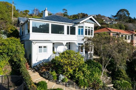 Photo of property in 114 Cliffs Road, Saint Clair, Dunedin, 9012