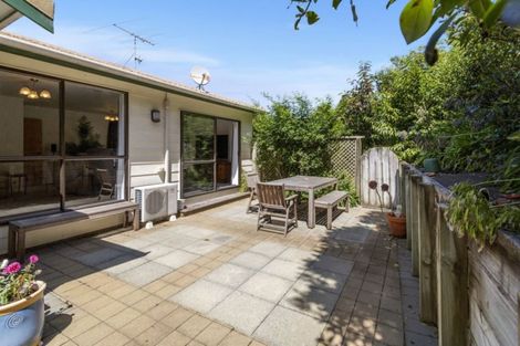 Photo of property in 14 Cullen Place, Tawa, Wellington, 5028