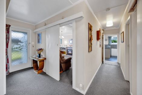 Photo of property in 240 Egmont Street, Patea, 4520