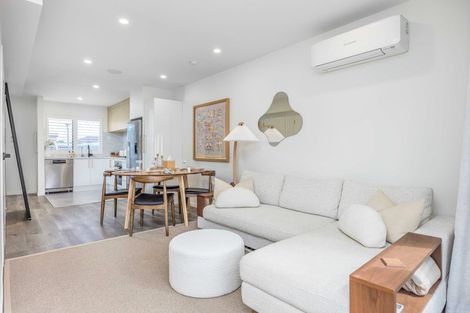 Photo of property in 9/5 Hikurangi Street, Te Atatu Peninsula, Auckland, 0610