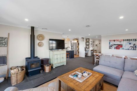 Photo of property in 5 Cressy Place, Darfield, 7510