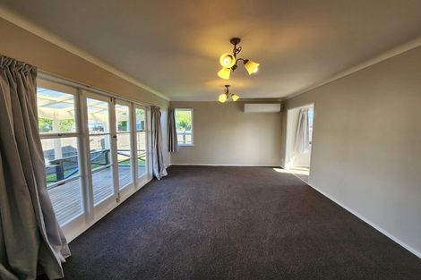 Photo of property in 11 Fernaig Street, Papakura, 2110