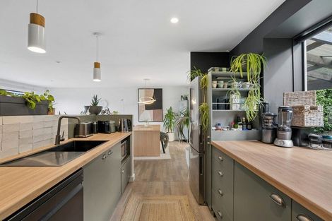 Photo of property in 17 Arawata Terrace, Fernhill, Queenstown, 9300