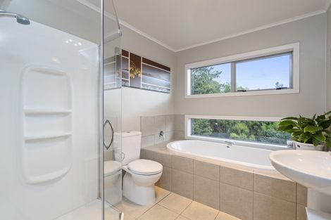 Photo of property in 33 Ward Drive, Opua, 0200