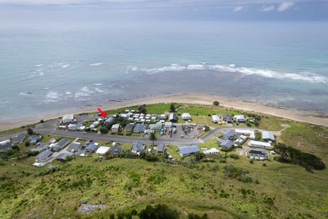 Photo of property in 61 Akitio Esplanade, Akitio, Pongaroa, 4991