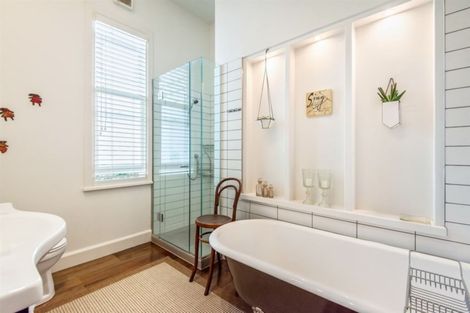 Photo of property in 33 Summer Street, Stanley Point, Auckland, 0624