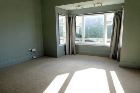 Photo of property in 35 Mersey Street, South Hill, Oamaru, 9400