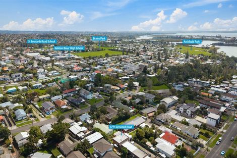 Photo of property in 4/94 Lynwood Road, New Lynn, Auckland, 0600