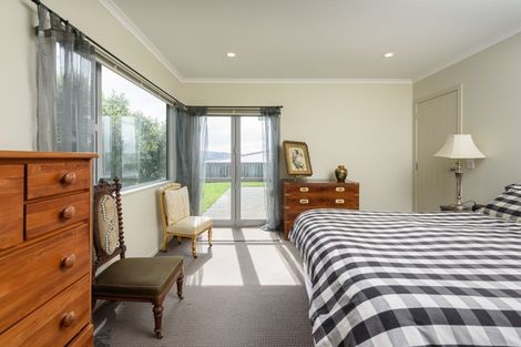 Photo of property in 22 Ashwood Street, Woodridge, Wellington, 6037