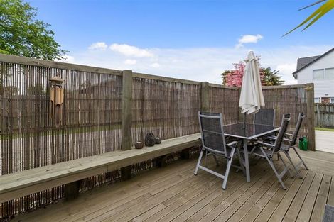 Photo of property in 32e Robinson Avenue, Holdens Bay, Rotorua, 3010