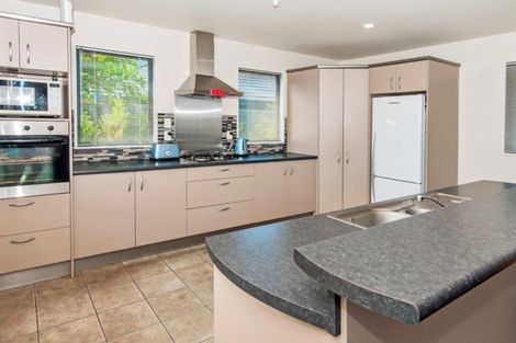 Photo of property in 22 Markham Way, Rolleston, 7614