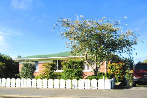 Photo of property in 26 Pioneer Crescent, Helensburgh, Dunedin, 9010