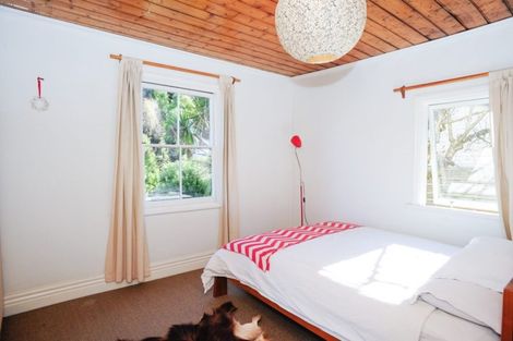 Photo of property in 20 Hawkhurst Road, Lyttelton, 8082