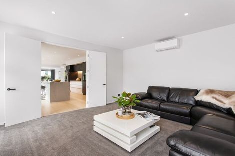 Photo of property in 14 Queens Avenue, Merivale, Christchurch, 8014