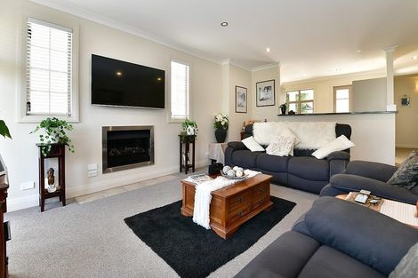 Photo of property in 285 Pinecrest Drive, Gulf Harbour, Whangaparaoa, 0930