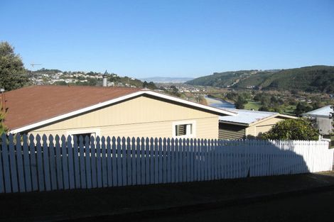Photo of property in 11 Kingsley Street, Stokes Valley, Lower Hutt, 5019