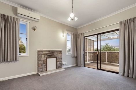 Photo of property in 15 Gunson Road, Mount Wellington, Auckland, 1060