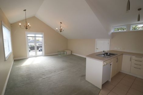 Photo of property in 104 Kitchener Road, Milford, Auckland, 0620