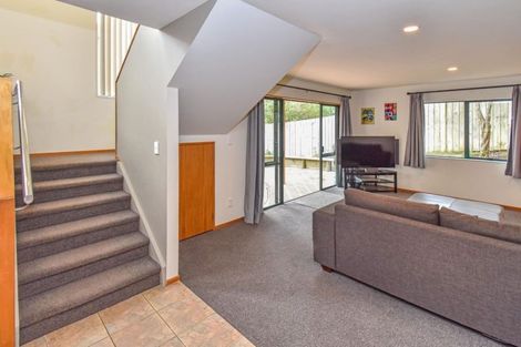 Photo of property in 1/10 Hilltop Road, Clover Park, Auckland, 2019
