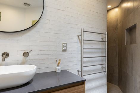 Photo of property in 358 Lake Terrace, Two Mile Bay, Taupo, 3330