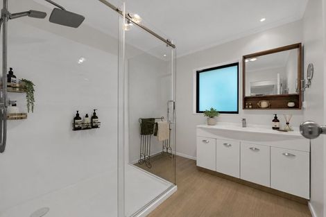 Photo of property in 26 Magnolia Drive, Waiuku, 2123