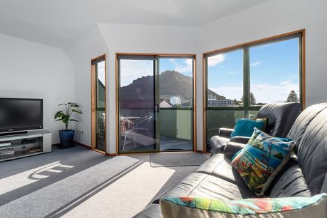 Photo of property in 62d Maunganui Road, Mount Maunganui, 3116