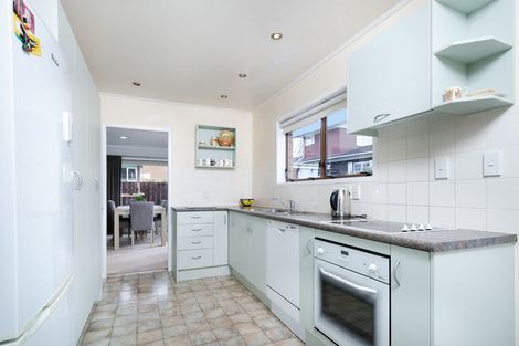 Photo of property in 2 Matuhi Rise, Henderson, Auckland, 0612