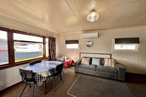 Photo of property in 34 Eglinton Street, Winton, 9720