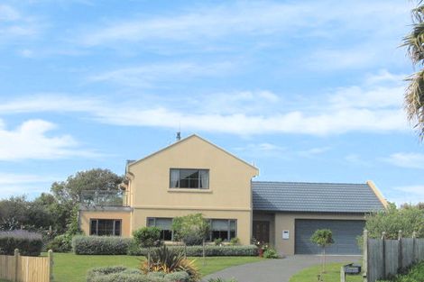 Photo of property in 30 Ocean Park, Wainui, Gisborne, 4010