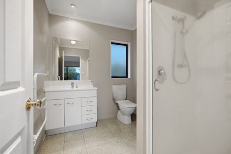 Photo of property in 28 Sterling Gate Drive, Bethlehem, Tauranga, 3110