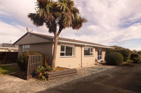 Photo of property in 10 Thurso Place, New Brighton, Christchurch, 8083