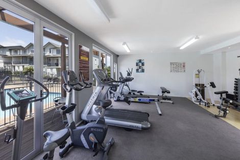 Photo of property in 5 Opito Way, East Tamaki, Auckland, 2013