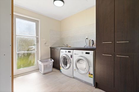 Photo of property in 1 Shearwater Street, One Tree Point, 0118