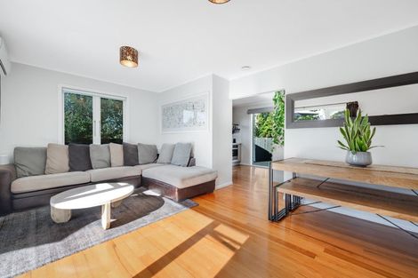 Photo of property in 2/12 Pandora Place, Pakuranga, Auckland, 2010