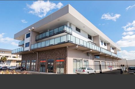 Photo of property in 2/9 Freeman Way, Manukau, Auckland, 2104