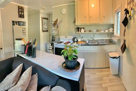 Photo of property in 35 Tahuna Road, Paihia, 0200