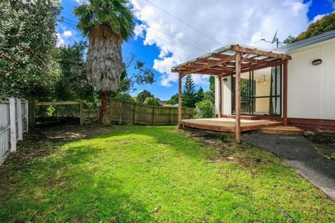 Photo of property in 2/11 Leonard Road, Mount Wellington, Auckland, 1060