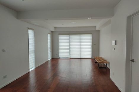 Photo of property in 19 Moki Place, Long Bay, Auckland, 0630