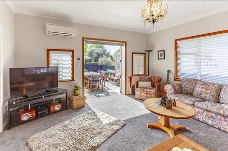 Photo of property in 17 Harris Street, Greenmeadows, Napier, 4112