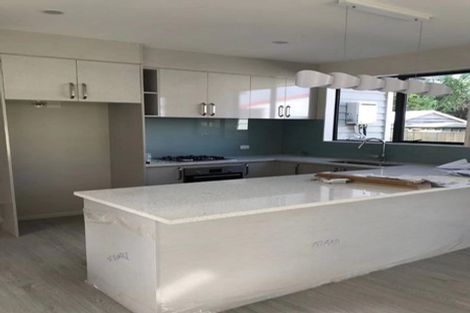 Photo of property in 3 Sunward Rise, Glenfield, Auckland, 0629